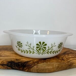 Vintage Jeannette Glasbake White Green Daisy 1 ½ Qt Casserole Dish #J2600 USA